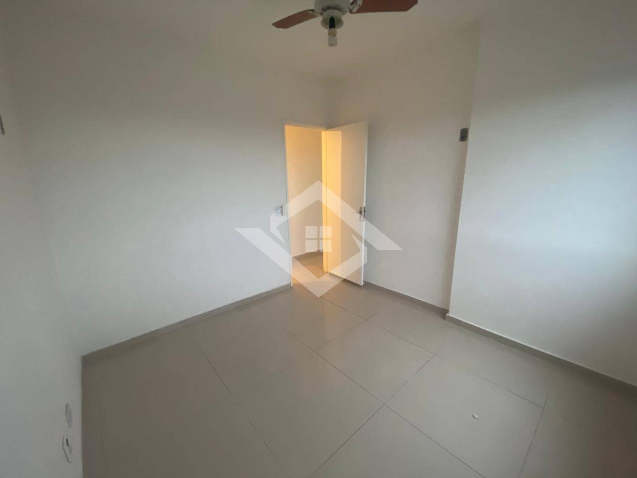 Apartamento à venda com 3 quartos, 87m² - Foto 12