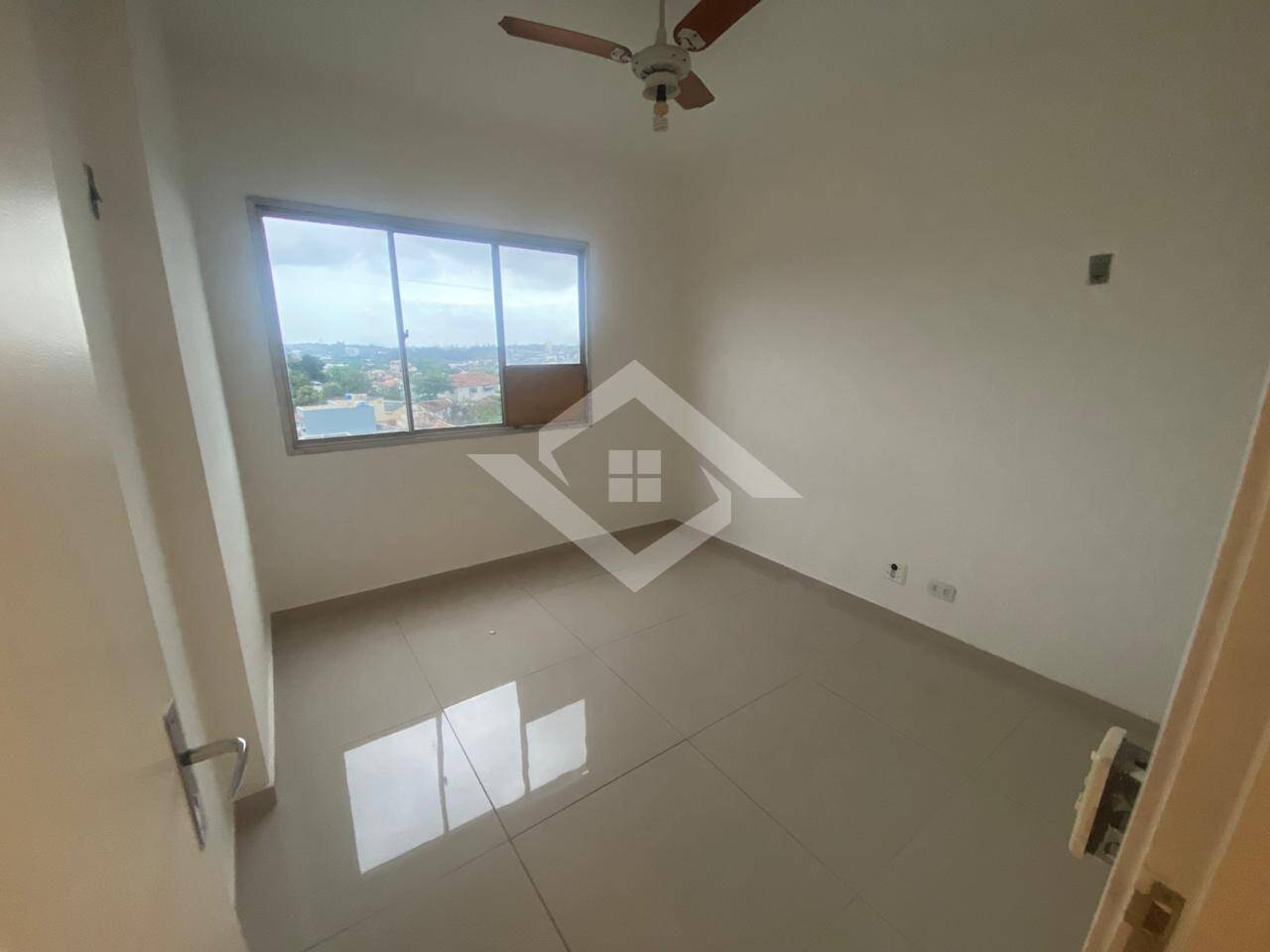 Apartamento à venda com 3 quartos, 87m² - Foto 10