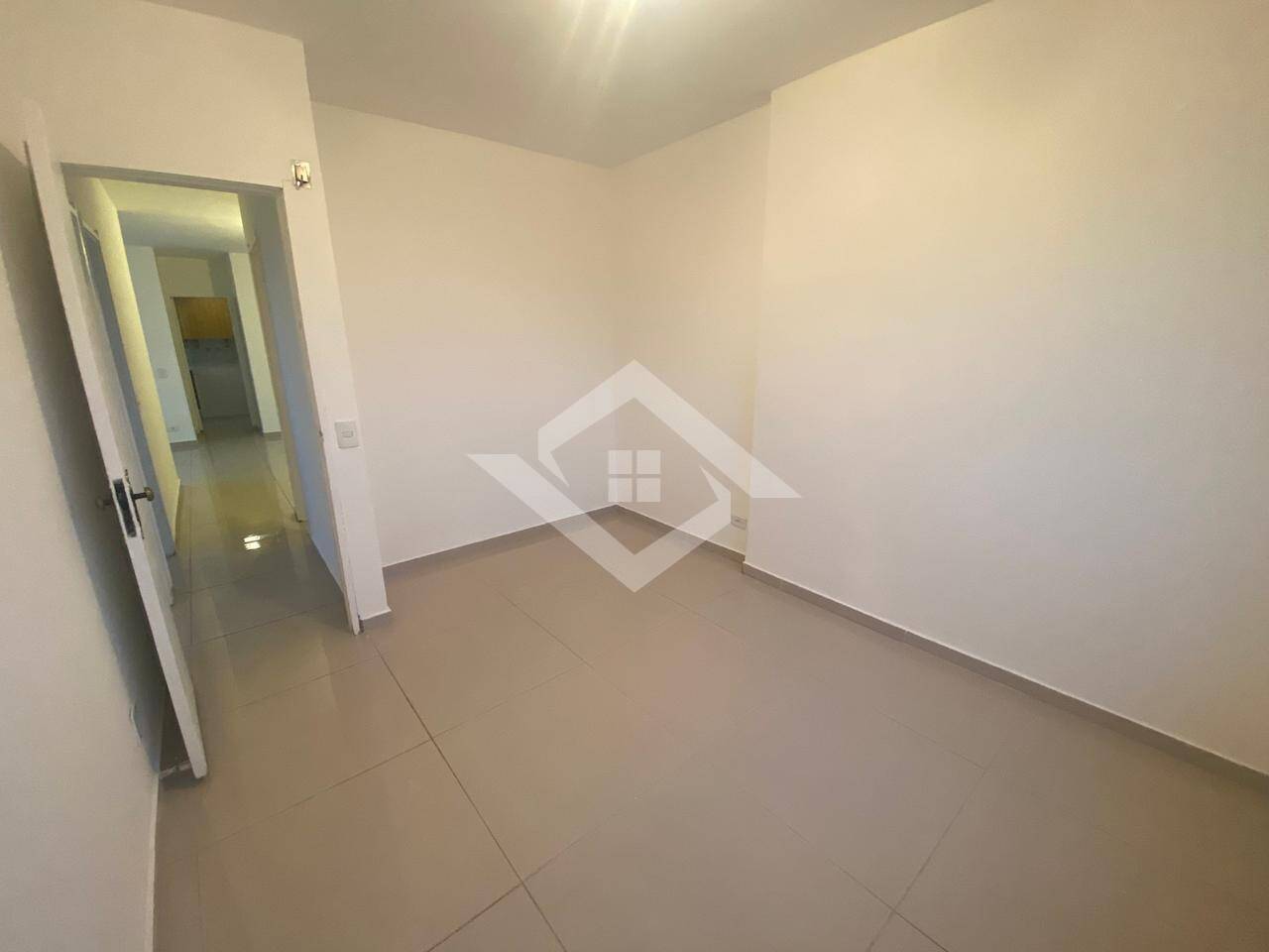 Apartamento à venda com 3 quartos, 87m² - Foto 18