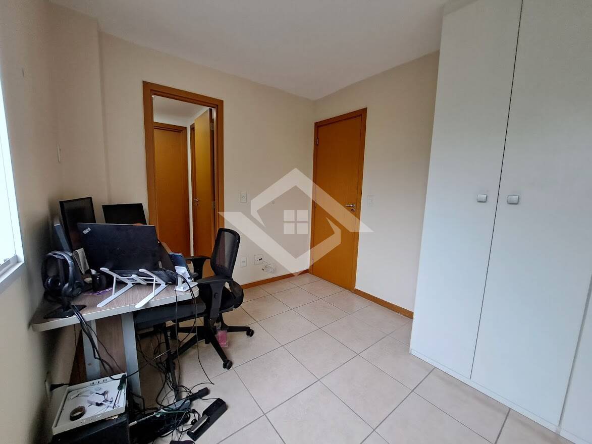 Apartamento à venda com 3 quartos, 83m² - Foto 17