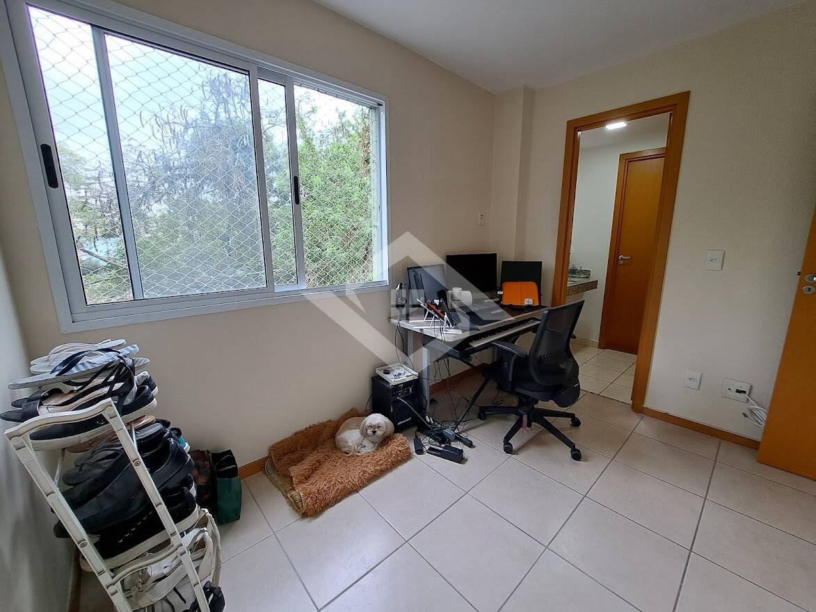 Apartamento à venda com 3 quartos, 83m² - Foto 18