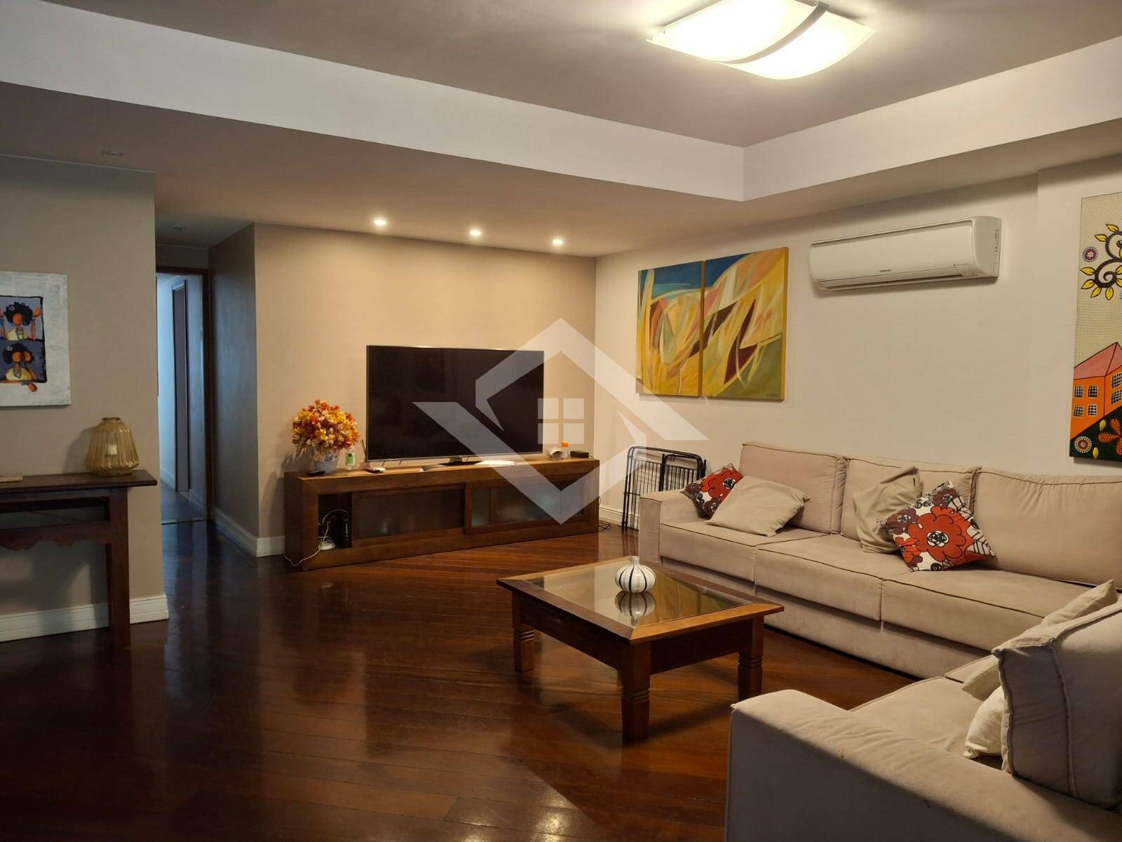 Apartamento à venda com 3 quartos, 176m² - Foto 4