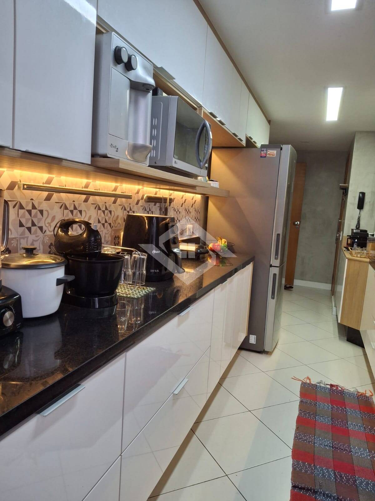 Apartamento à venda com 3 quartos, 176m² - Foto 12