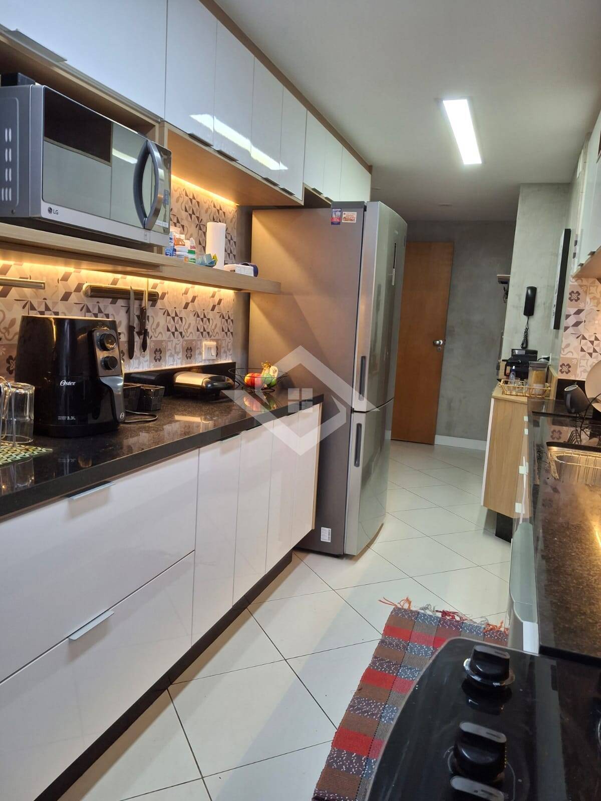 Apartamento à venda com 3 quartos, 176m² - Foto 15