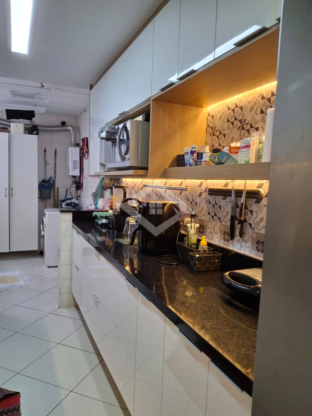 Apartamento à venda com 3 quartos, 176m² - Foto 19