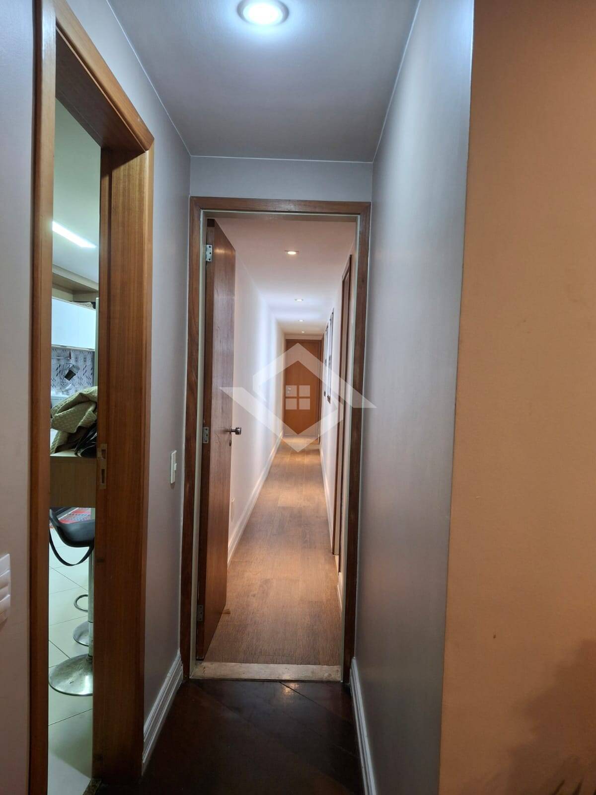 Apartamento à venda com 3 quartos, 176m² - Foto 28