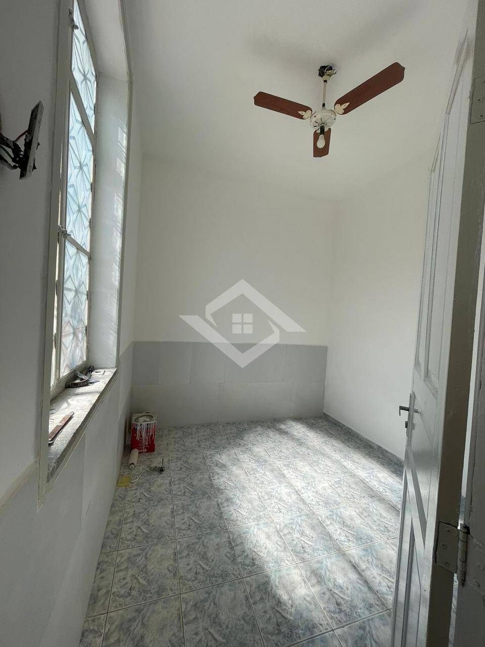 Casa para alugar com 2 quartos, 70m² - Foto 8