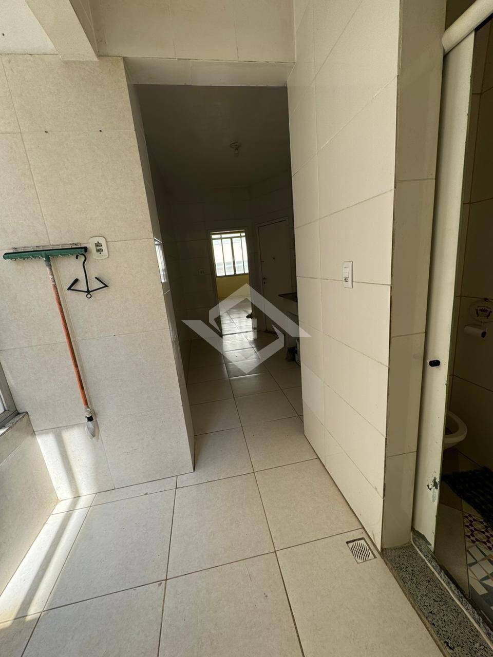 Apartamento para alugar com 2 quartos, 70m² - Foto 16