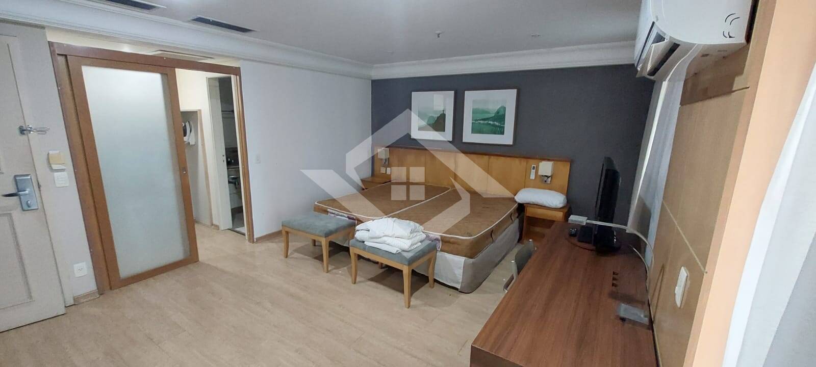 Apartamento à venda com 2 quartos, 65m² - Foto 2