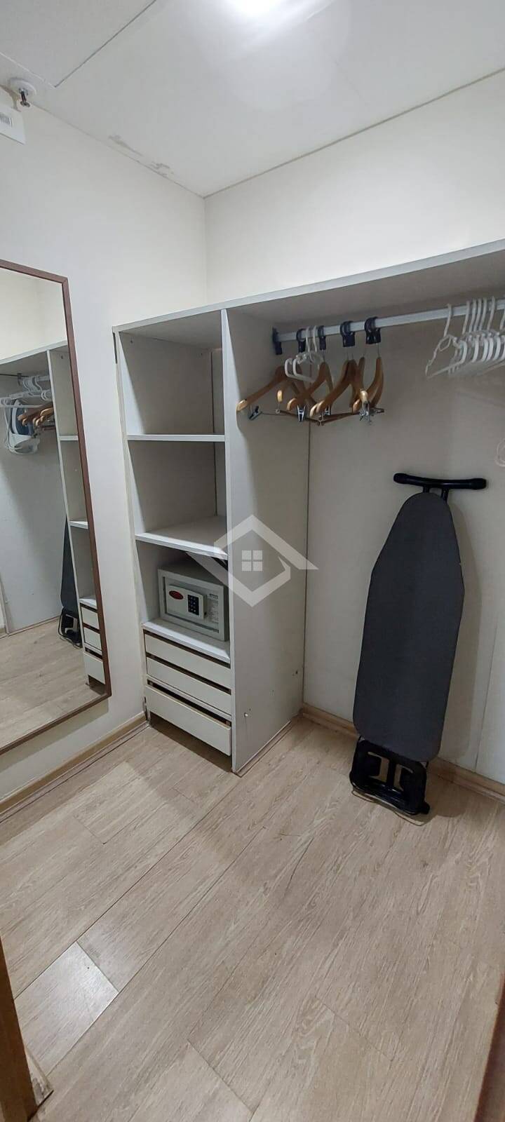 Apartamento à venda com 2 quartos, 65m² - Foto 4