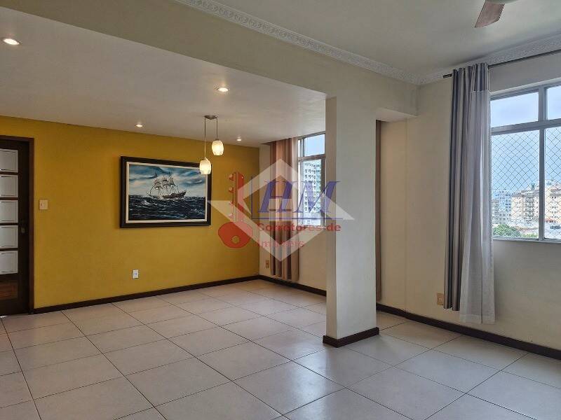 Apartamento à venda com 2 quartos, 70m² - Foto 1