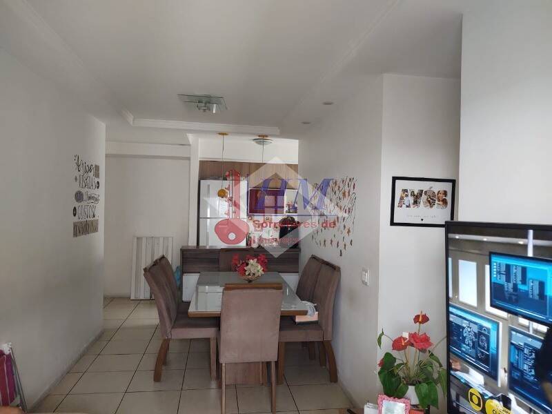 Apartamento à venda com 3 quartos, 66m² - Foto 2