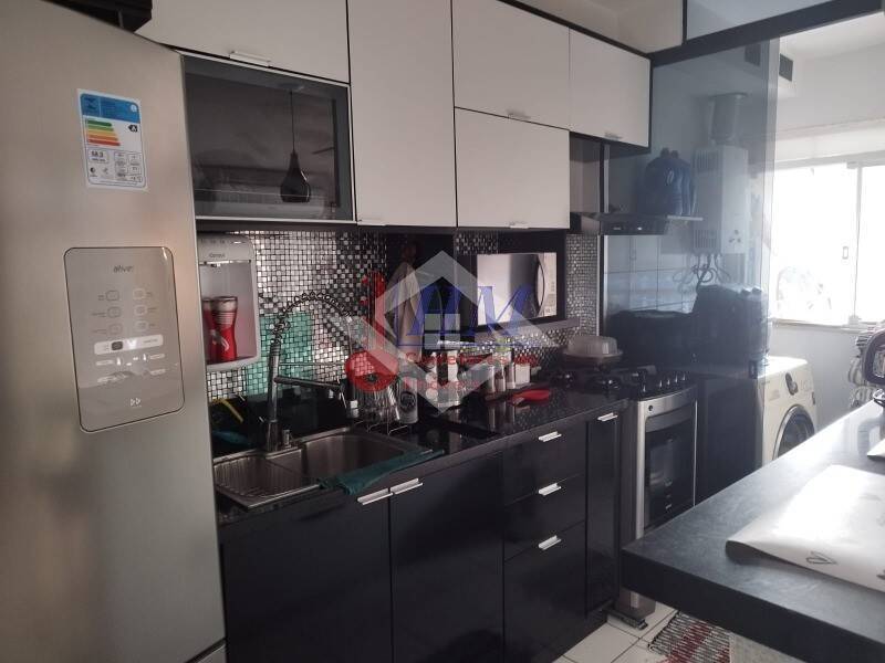 Apartamento à venda com 2 quartos, 65m² - Foto 10