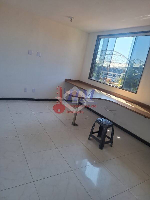 Casa à venda com 6 quartos, 320m² - Foto 13