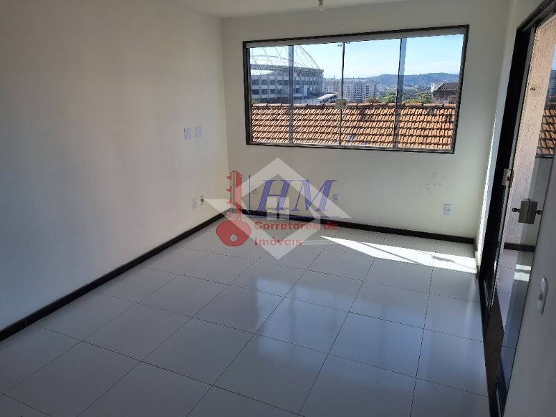 Casa à venda com 6 quartos, 320m² - Foto 16