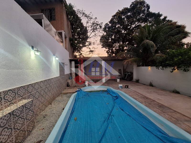 Casa à venda com 6 quartos, 320m² - Foto 22