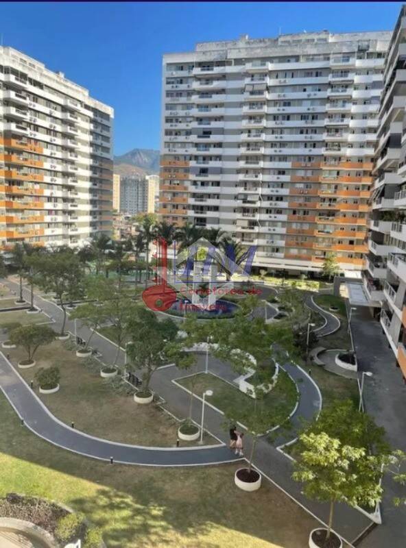 Apartamento à venda com 3 quartos, 76m² - Foto 2