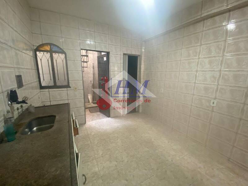 Casa à venda com 2 quartos, 105m² - Foto 8