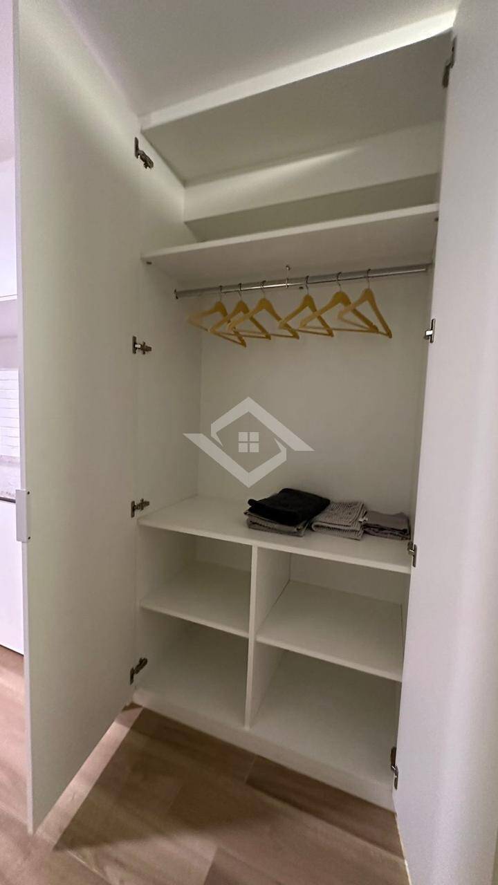 Apartamento à venda com 1 quarto, 70m² - Foto 12