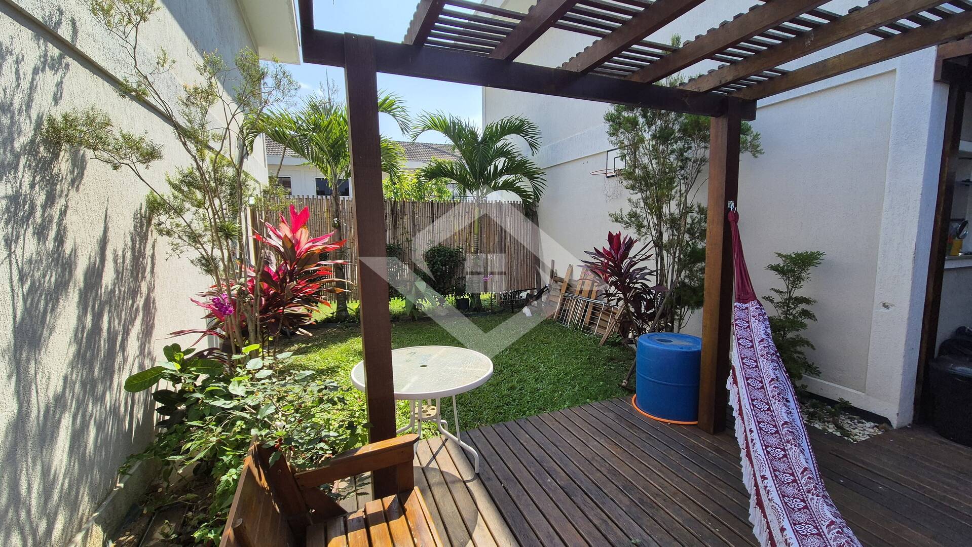 Casa à venda com 3 quartos, 160m² - Foto 8