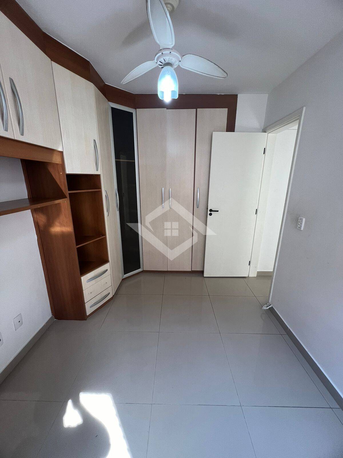 Apartamento para alugar com 2 quartos, 65m² - Foto 16