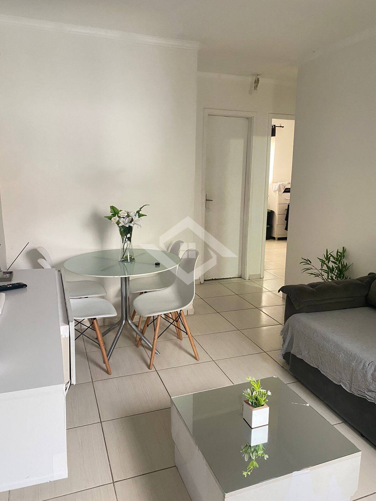 Apartamento à venda com 2 quartos, 46m² - Foto 1