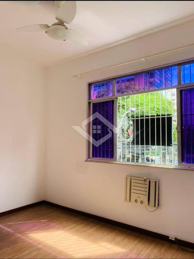 Apartamento à venda com 2 quartos, 60m² - Foto 7