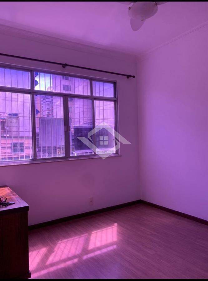 Apartamento à venda com 2 quartos, 60m² - Foto 9