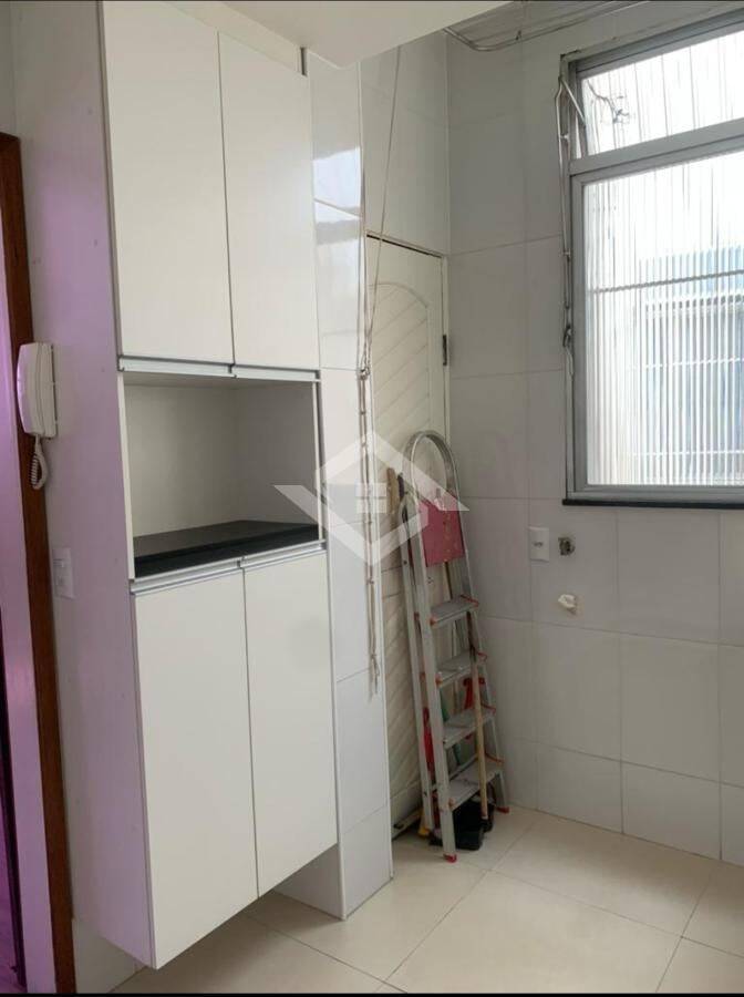 Apartamento à venda com 2 quartos, 60m² - Foto 11