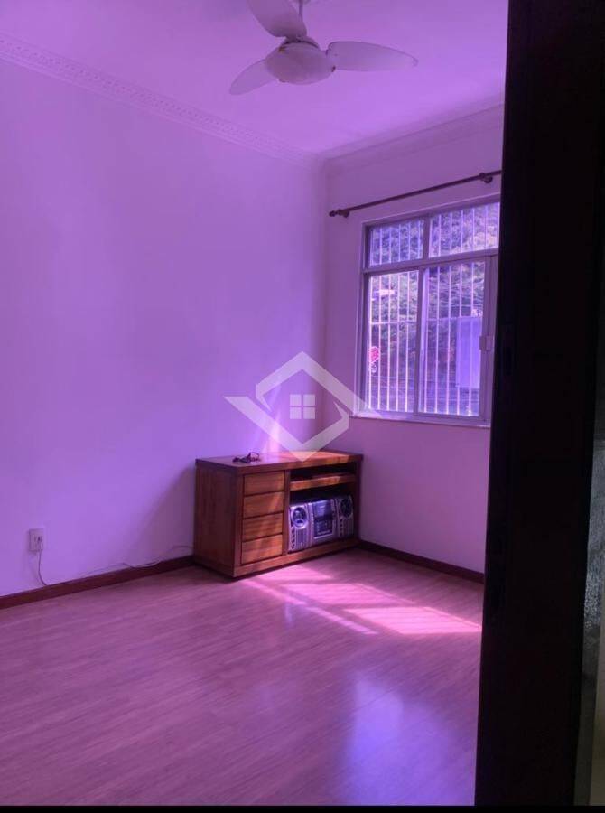 Apartamento à venda com 2 quartos, 60m² - Foto 10