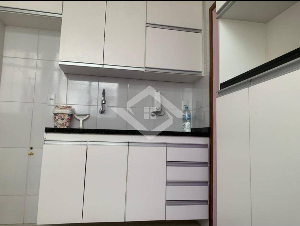 Apartamento à venda com 2 quartos, 60m² - Foto 13