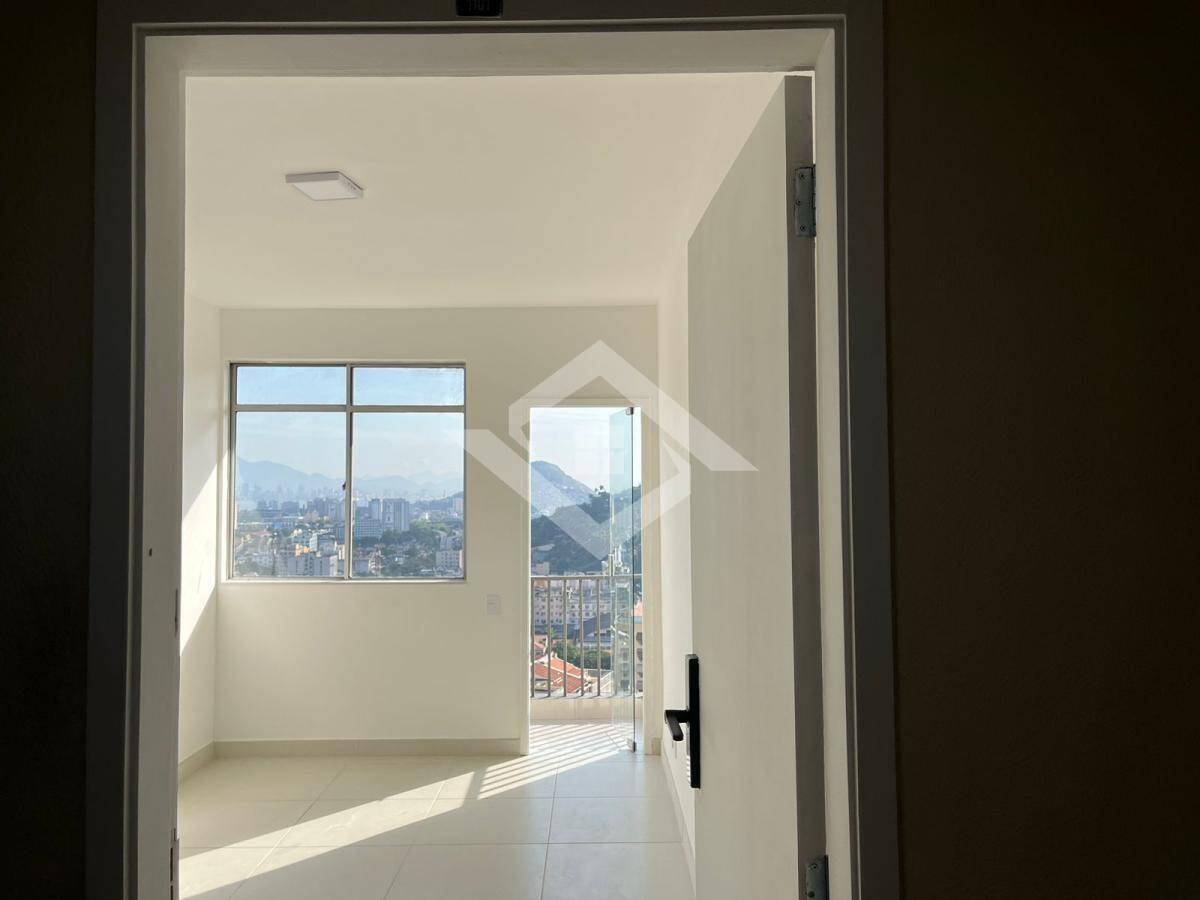 Apartamento à venda com 1 quarto, 40m² - Foto 4