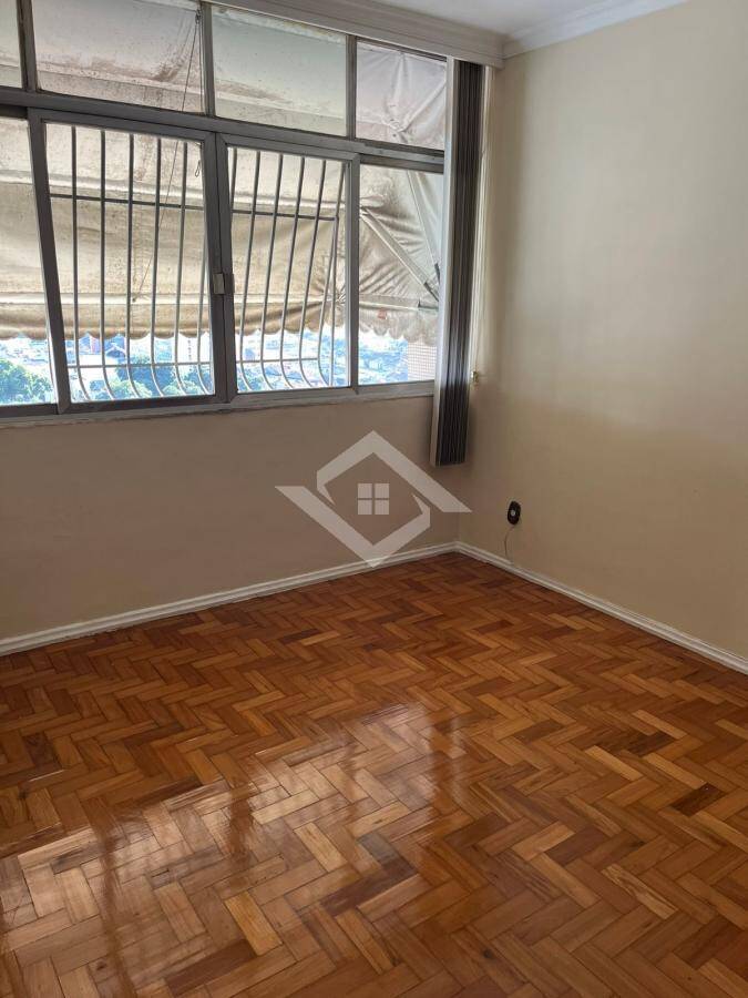 Apartamento à venda com 3 quartos, 50m² - Foto 7