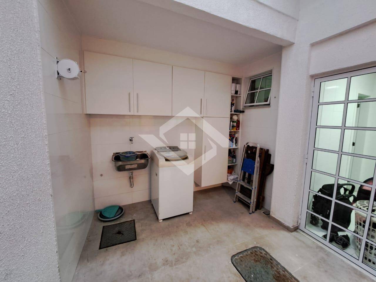 Casa à venda com 2 quartos, 66m² - Foto 14