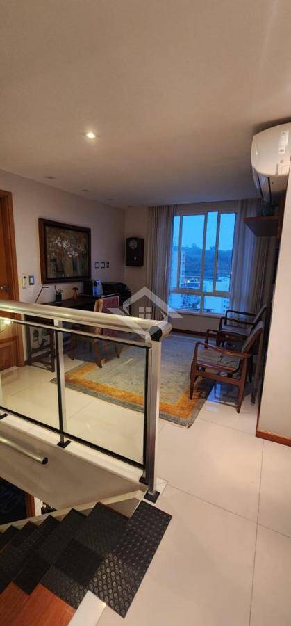 Apartamento à venda com 4 quartos, 245m² - Foto 8