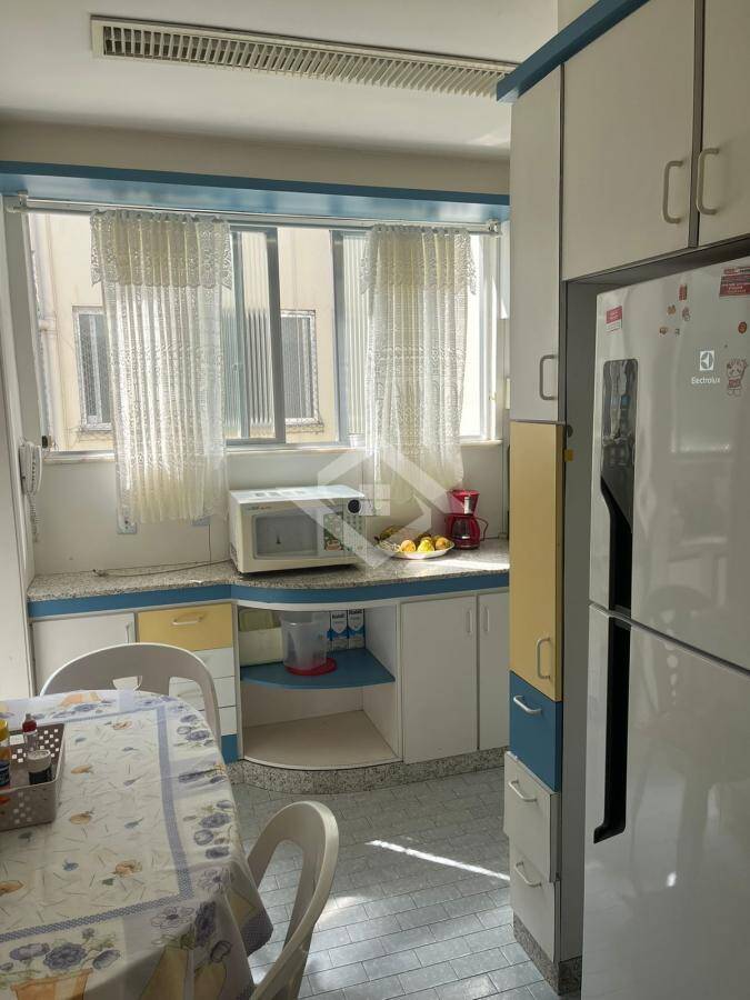 Apartamento à venda com 2 quartos, 55m² - Foto 13