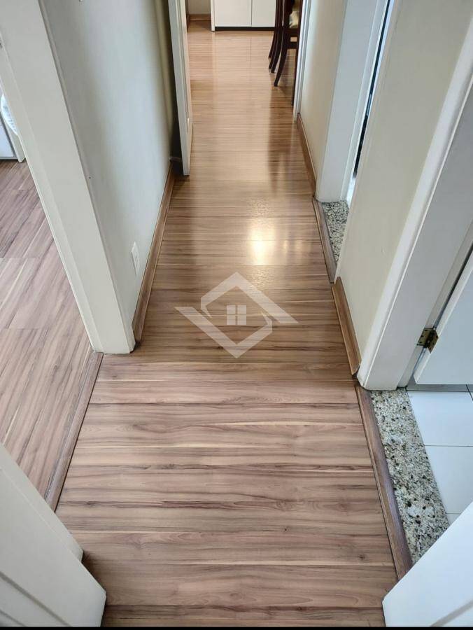 Apartamento à venda com 2 quartos, 70m² - Foto 5