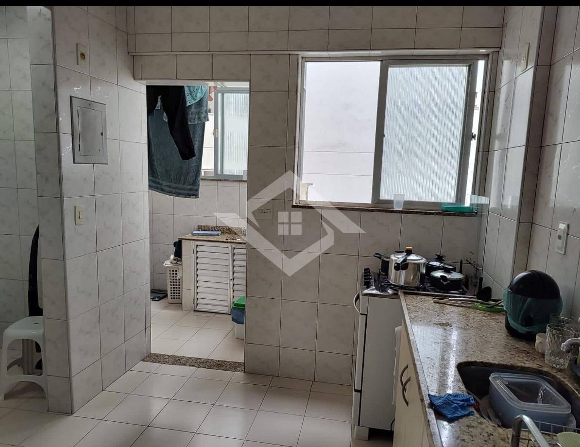 Apartamento à venda com 2 quartos, 70m² - Foto 13