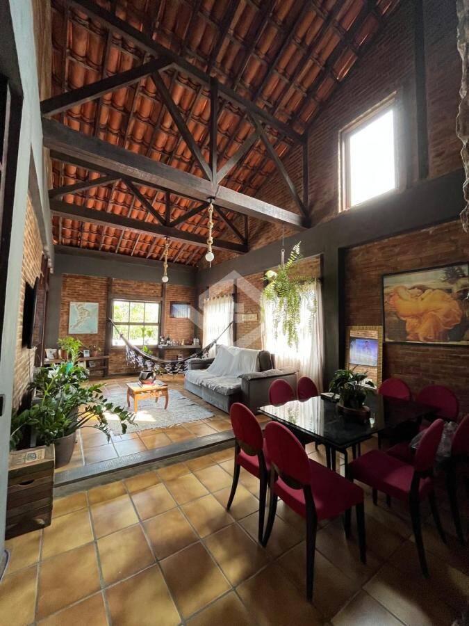 Casa à venda com 4 quartos, 275m² - Foto 7