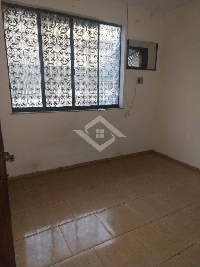 Casa à venda com 3 quartos, 80m² - Foto 2