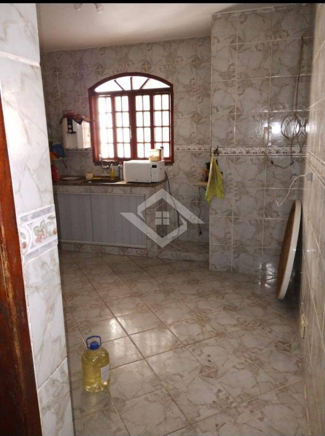 Casa à venda com 3 quartos, 60m² - Foto 20