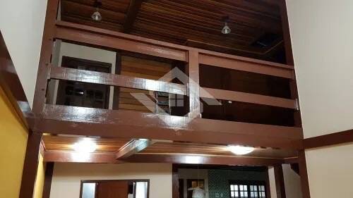 Casa para alugar com 4 quartos, 300m² - Foto 15