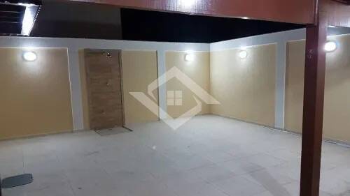 Casa para alugar com 4 quartos, 300m² - Foto 13