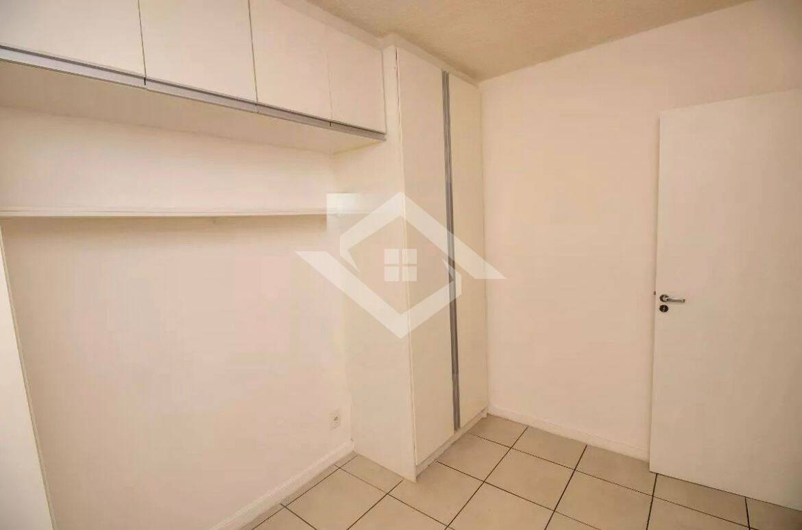 Apartamento à venda com 2 quartos, 48m² - Foto 18