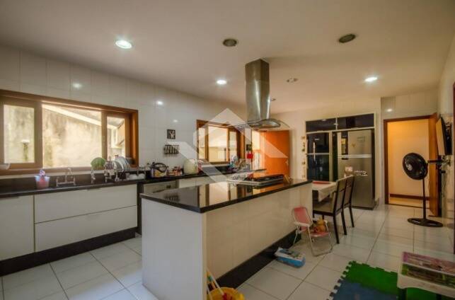 Casa à venda com 5 quartos, 600m² - Foto 12