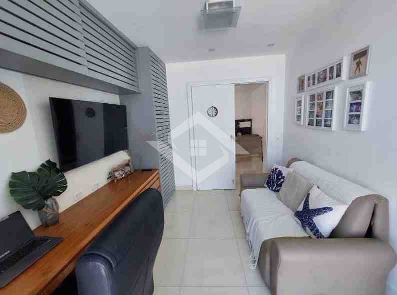 Apartamento à venda com 3 quartos, 220m² - Foto 9