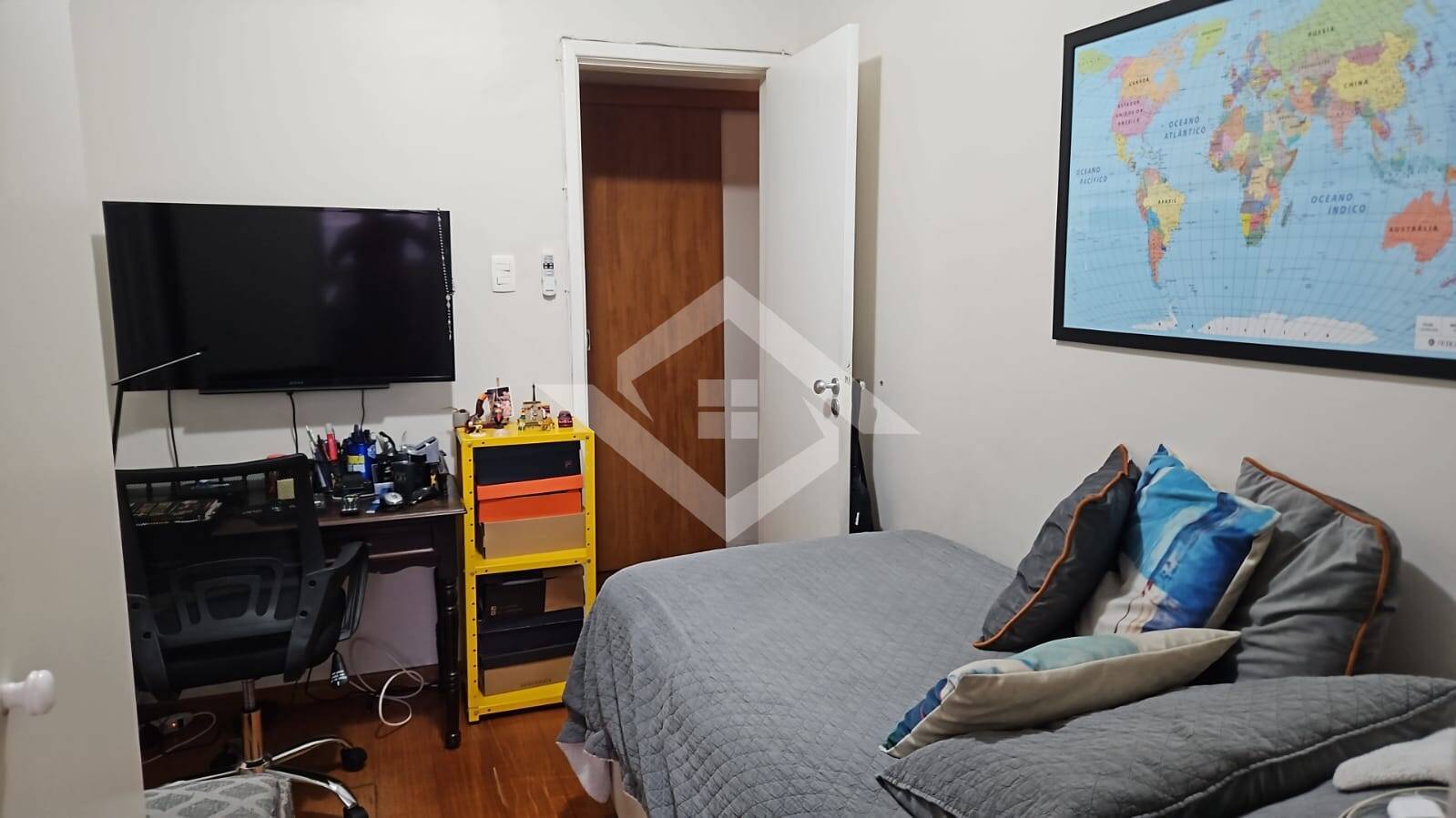 Apartamento à venda com 2 quartos, 64m² - Foto 4