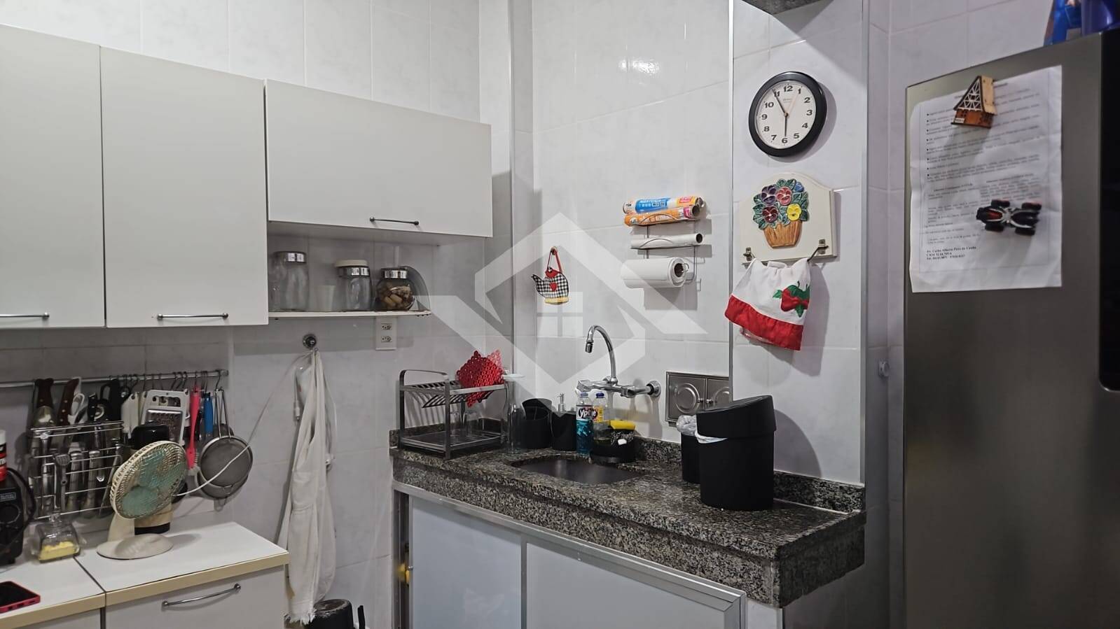 Apartamento à venda com 2 quartos, 64m² - Foto 18