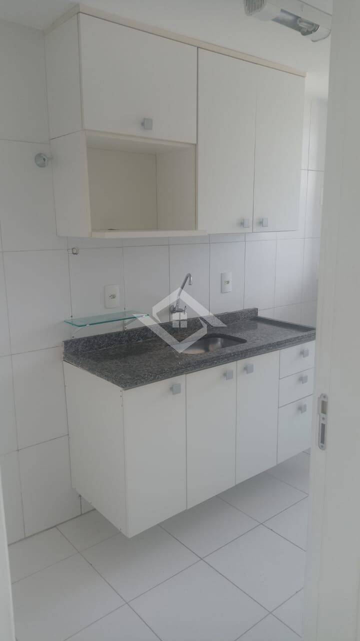 Apartamento à venda com 2 quartos, 63m² - Foto 11