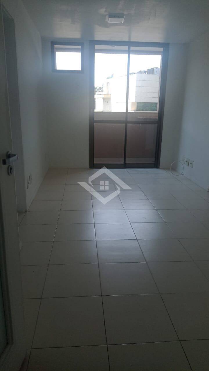 Apartamento à venda com 2 quartos, 63m² - Foto 13